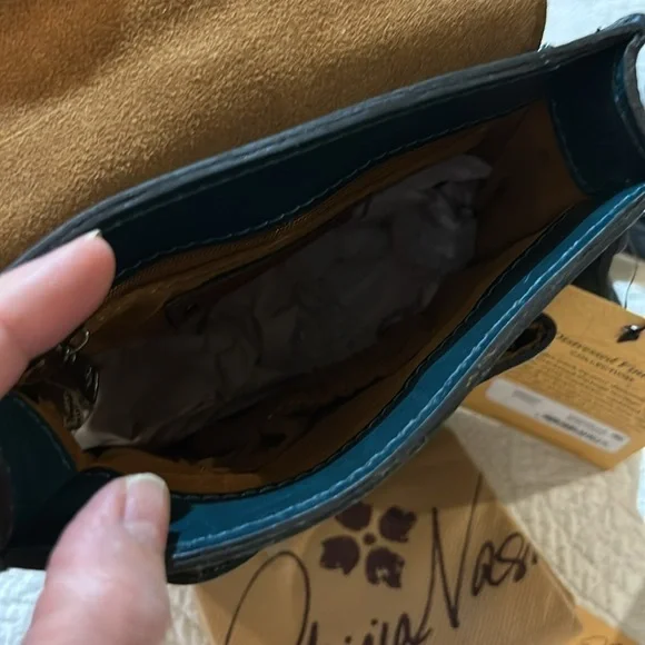 Patricia Nash Cascina cross body and Canelli coin. NWT - Picture 14 of 16